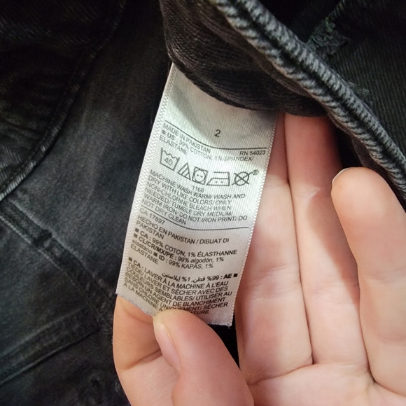 Black Old Navy Ripped Jean Skirt - Picture 7 of 8